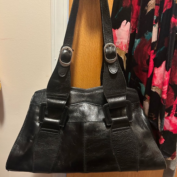 Patricia Nash Handbags - Beuxvellas Patricia Nash black satchel leather